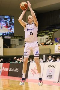 香川ファイブアローズ（１２月１８日の試合結果＝ＬＯＳＥ）バスケットボール男子Ｂ２