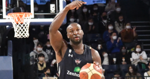 ”超人ハルク”がプレーメーカーに!?琉球ゴールデンキングス、アレン・ダーラム の進化のワケ