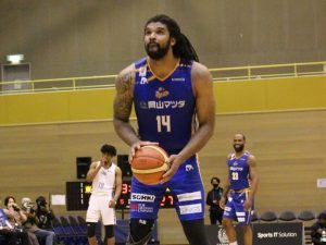 チュクゥディエベレ・マドゥアバム（トライフープ岡山）インタビュー – 「“ハック・ア・チュウ”はご免です」