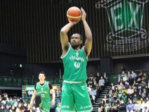 AED普及への思いを語るジョーダン・フェイゾン（横浜エクセレンス） - ある日、一つの命をつなげられるために