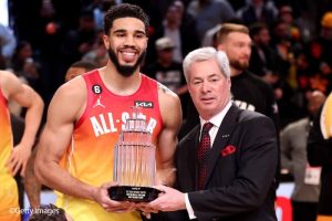 NBAオールスターゲームは、184-175でチーム・ヤニスが勝利、MVPは55得点のジェイソン・テイタムに!