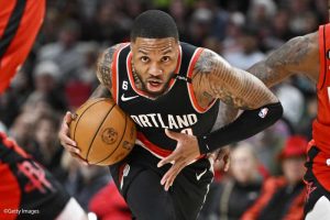 リラード3チーム間トレードでバックス入り「私の新しい章に興奮している」