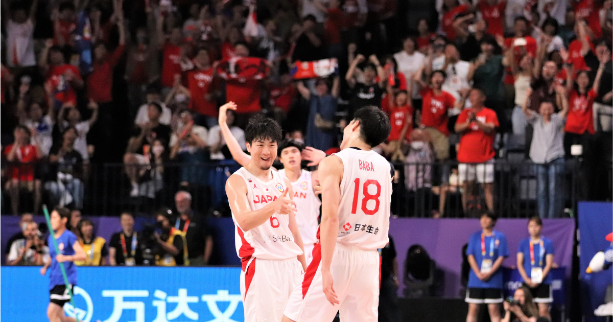 【バスケW杯】沖縄アリーナが日本代表の“ホーム”になった日　渡邊雄太「会場が誰も諦めてない」