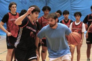 「コート上でもそれ以外でも万能性がカギ」 - 著名NBAスキルコーチ、ドリュー・ハンレン氏インタビュー