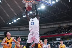 【ウインターカップ2023】IH王者・日本航空が8強入り、ジェラマイア49点33リバウンドで新田にリベンジ