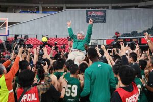 【ウインターカップ2023】「天国から怒られますから」福岡第一・井手口孝コーチが抱いた佐藤久夫コーチへの思い