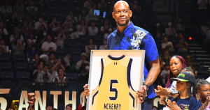 琉球ゴールデンキングス“永久欠番”マクヘンリーACが「1日半かけた原稿」と「初の日本語スピーチ」に込めた思い