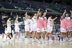 【Jr.ウインターカップ2023-24】女子・四日市メリノール学院中がEarnest の猛追を振り切って8強進出