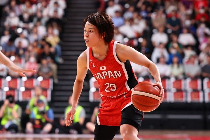 「カッコかわいい！」「マジでヤバイなこの子」日本女子バスケ、PG山本麻衣の”無双”にブースター熱狂！