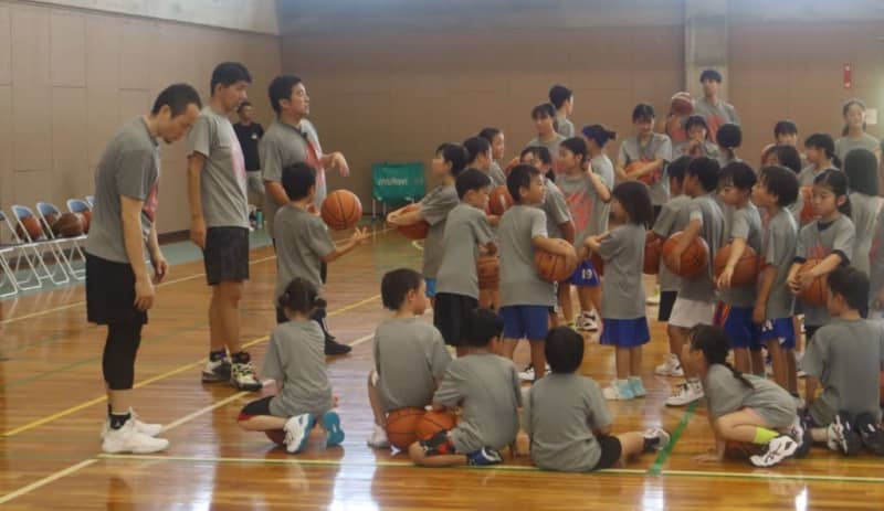 東京ユナイテッドバスケットボールクラブ（TUBC)の宮田諭選手、小倉渓選手、今林萌選手が参加！ 将来のバスケ界を担う小中学生が参加する鎌倉市主催サマークリニック