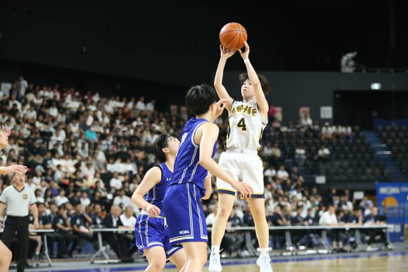 京都精華学園、昭和学院を交わして決勝進出、3連覇まであと1勝【北部九州インターハイ2024】