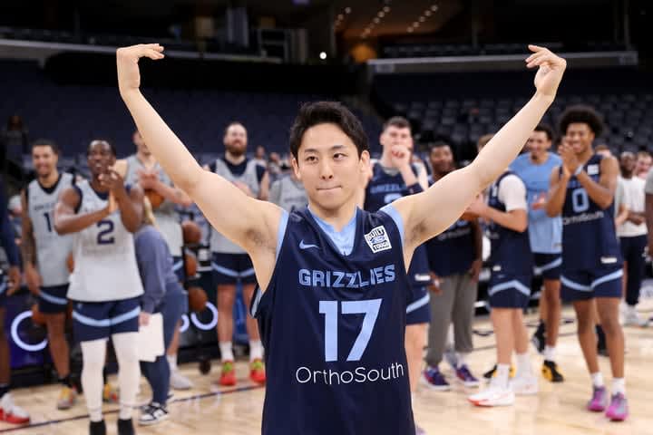 日本人４人目のNBA選手誕生へ！河村勇輝がグリズリーズと２WAY契約を締結。エースのモラントも祝福＜DUNKSHOOT＞