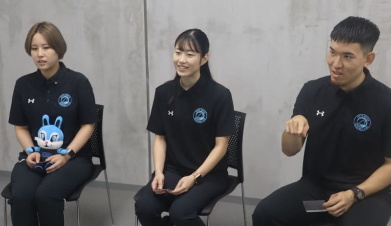 開幕から好調のTUBC（東京ユナイテッドバスケットボールクラブ）を支えるトレーナー、田村亜有さん、松本奈々さん、大隅公平さんに密着インタビュー！ 【バスケ/Bリーグ】