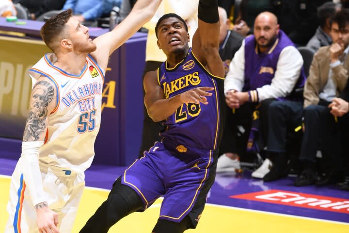 【NBA】八村塁が８得点、５リバウンド、２ブロックと攻守で奮闘も、レイカーズは強豪サンダーと激闘の末に惜敗＜DUNKSHOOT＞