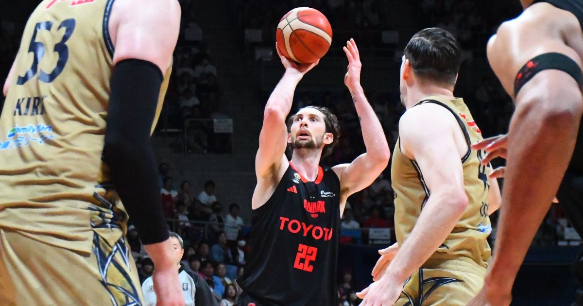 徹底して“モメンタム”を作らせなかったアルバルク東京　フィジカルゲームを制しCSを1勝1敗のタイに戻す