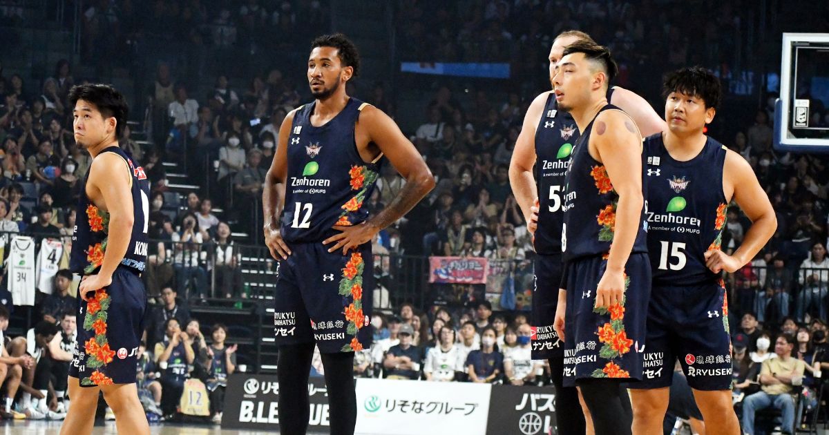 前日の“熱いミーティング”が転機に…「原点」に立ち返った琉球ゴールデンキングスがホームで今季初白星、連勝で勝率5割に